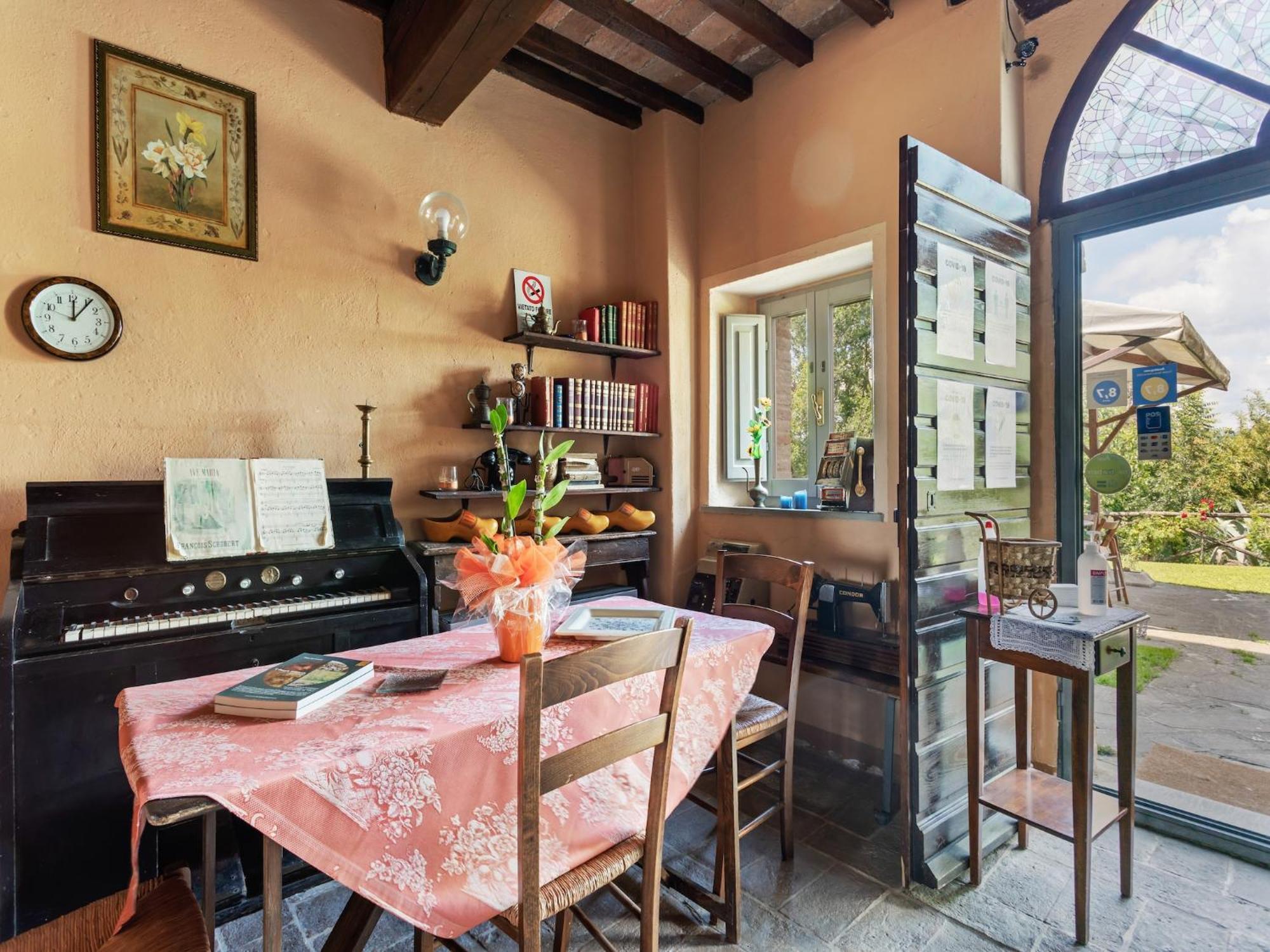 Rustic Holiday Home In Citt Di Castello With Swimming Pool Читта-ди-Кастелло Экстерьер фото
