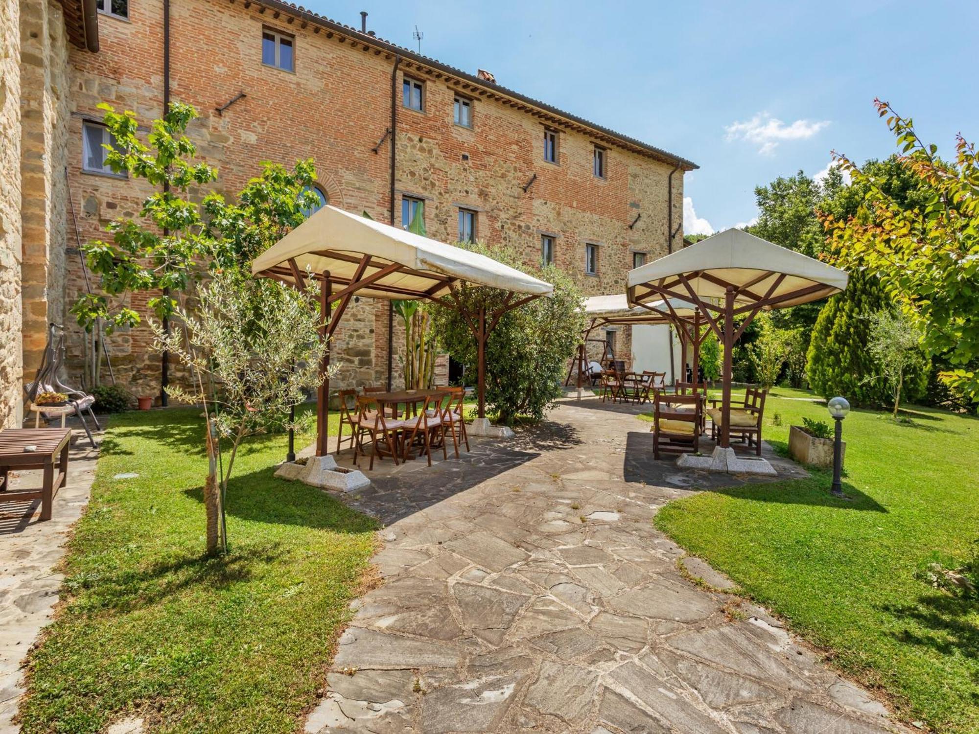 Rustic Holiday Home In Citt Di Castello With Swimming Pool Читта-ди-Кастелло Экстерьер фото